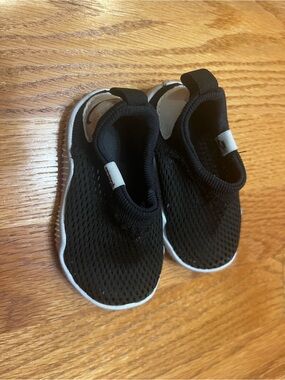 Nike Kids Black and White Slip-On Mesh Sneakers